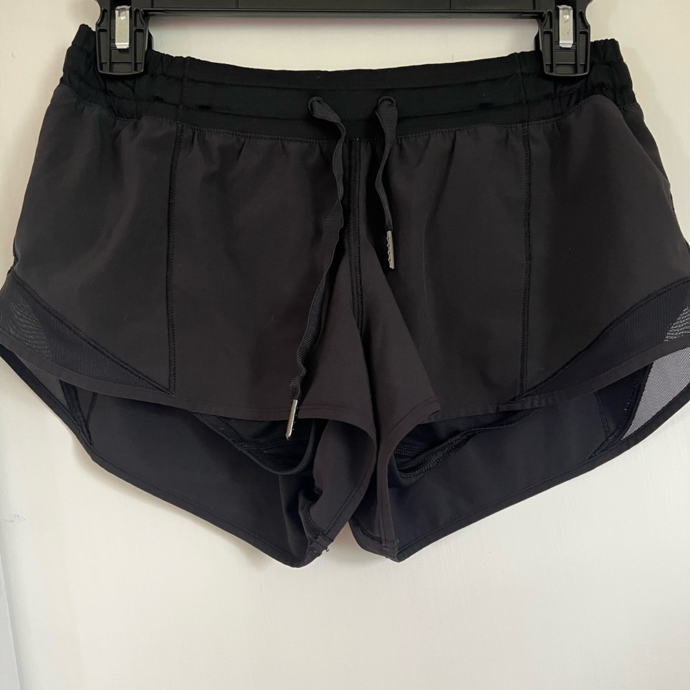 Lululemon hotty hot short lined low rise